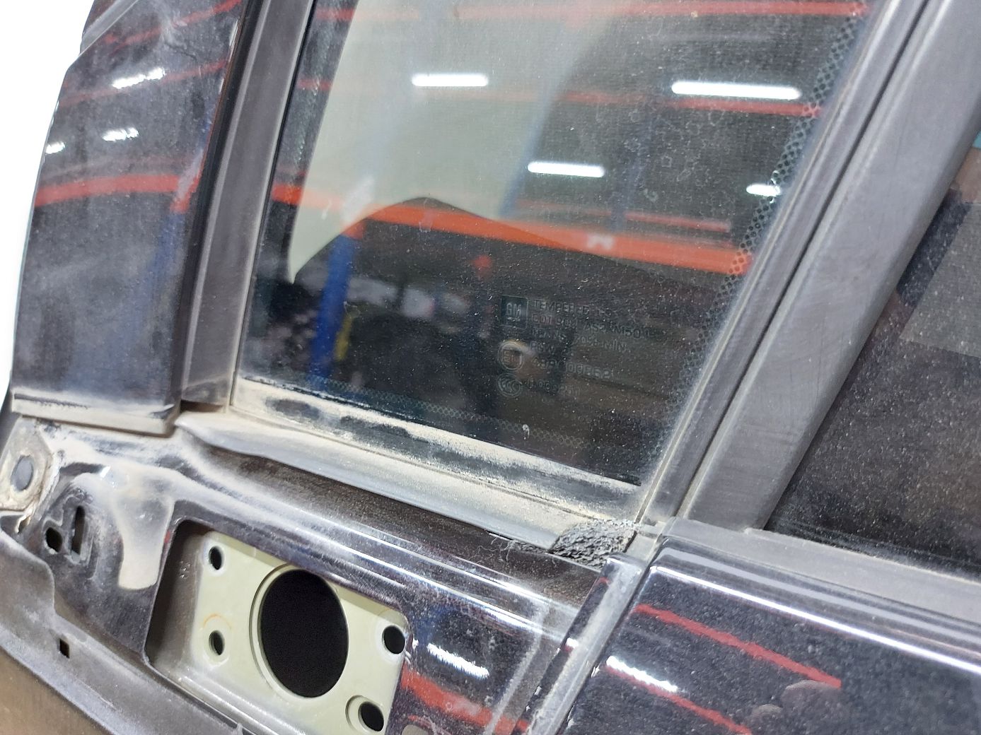 Volt Двері передні ліві Chevrolet Volt 2011-2015 22885533 Chevrolet Volt 21