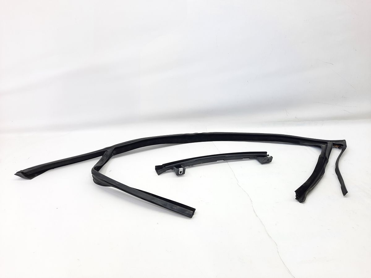 Malibu Ущільнювач скла арки двері передньої лівої Chevrolet Malibu 2013-2016 23222920 Chevrolet Malibu 3