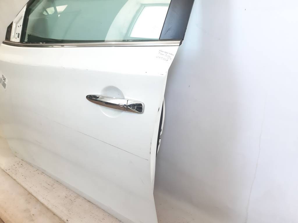 Sentra Дверь передняя левая Nissan Sentra 2013-2014 H01013SGMA Nissan Sentra 2