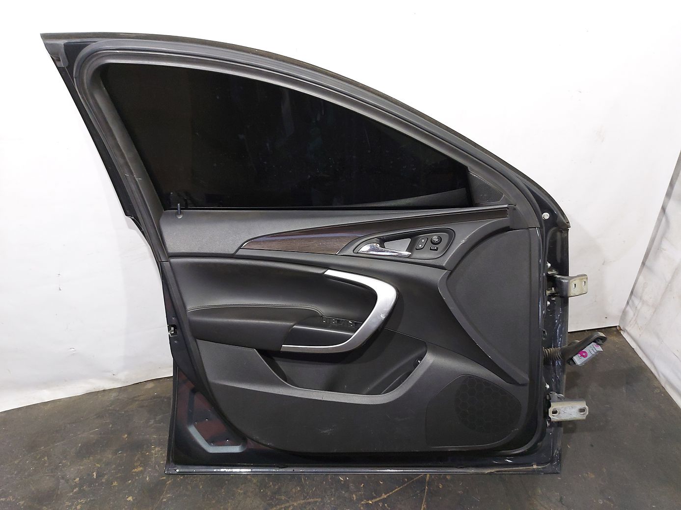 Regal Дверь передняя левая Buick Regal 2011-2017 20987623 Buick Regal 11
