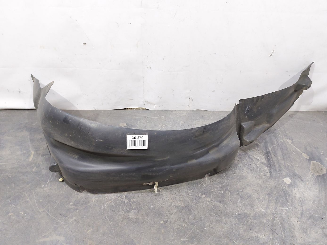 Compass. Подкрылок задний правый Jeep Compass 2007-2017 5303948AC Jeep Compass