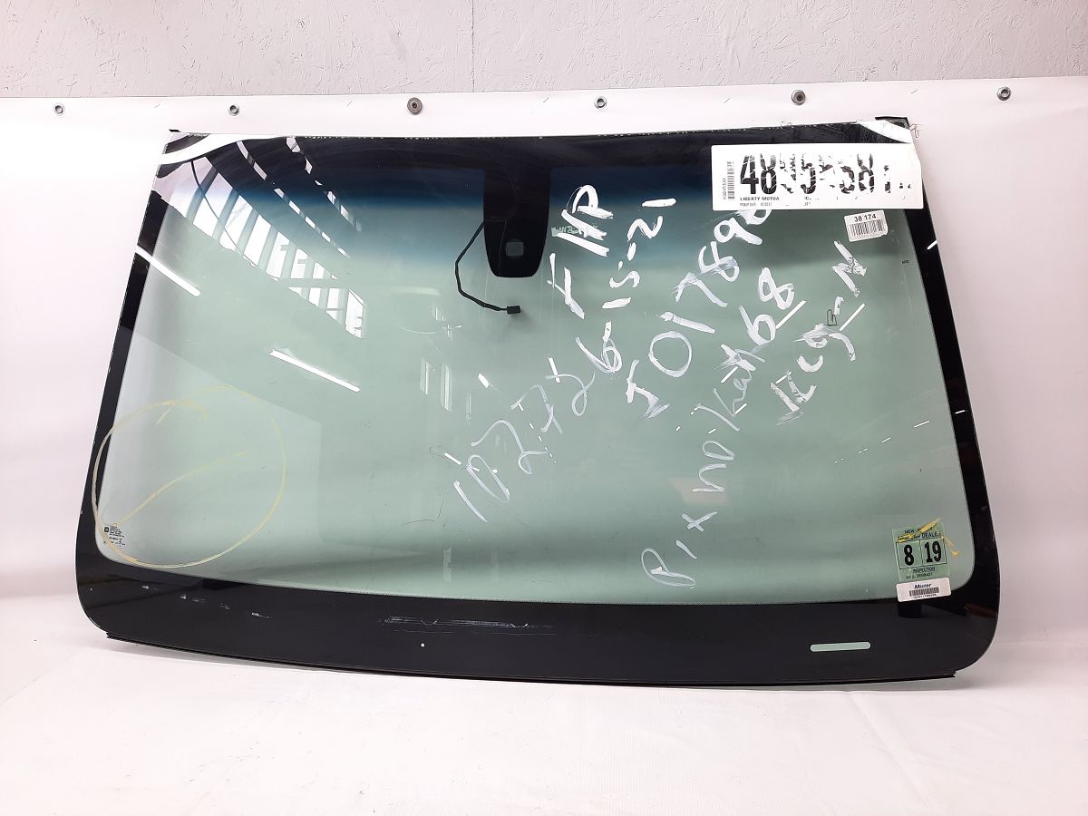 Ats. Скло лобове  Cadillac ATS 2013-2018 84360933 Cadillac ATS