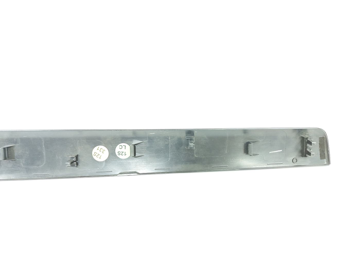 Passat s Накладка торпеды правая (декор) Volkswagen Passat S 2014-2015 561857212D Volkswagen Passat S 3
