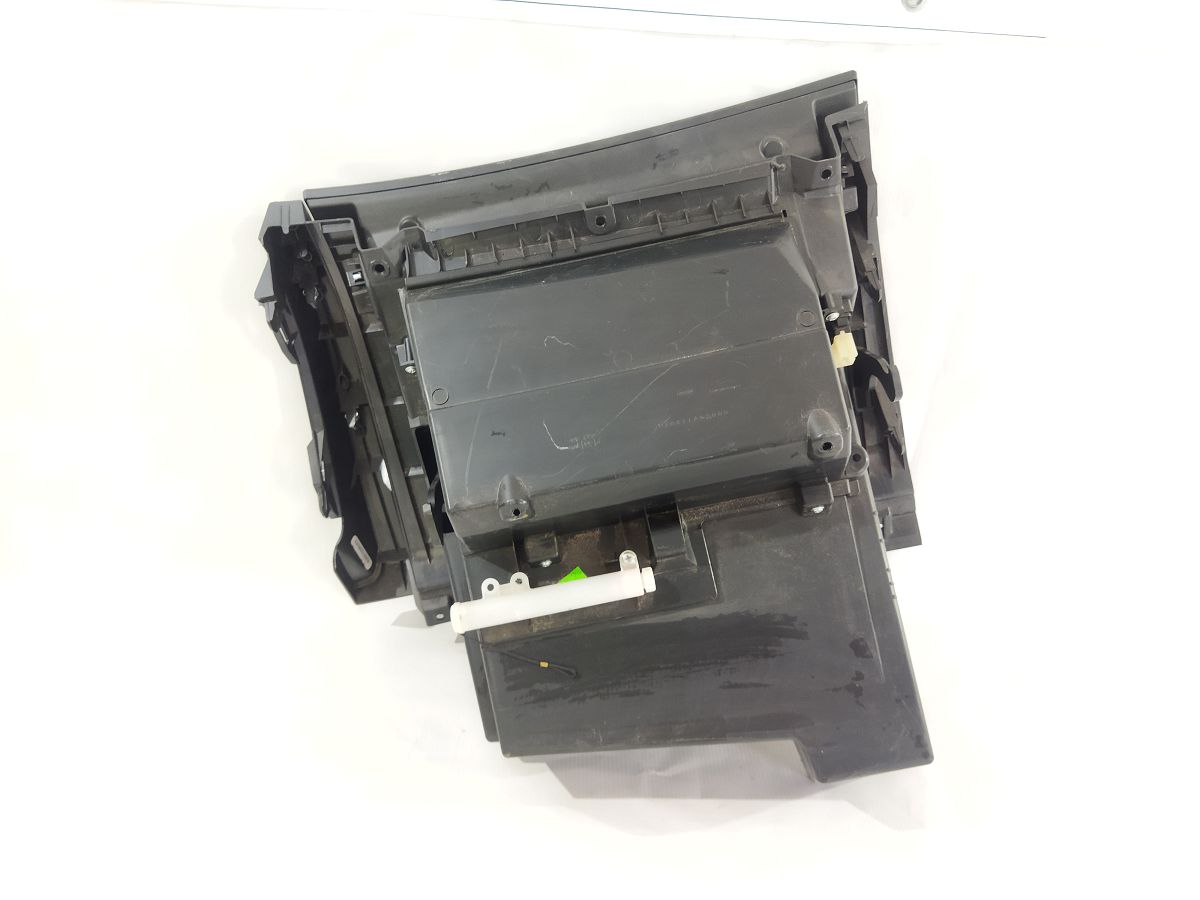 Altima Бардачок Nissan Altima 2013-2018 681023TA0B Nissan Altima 5