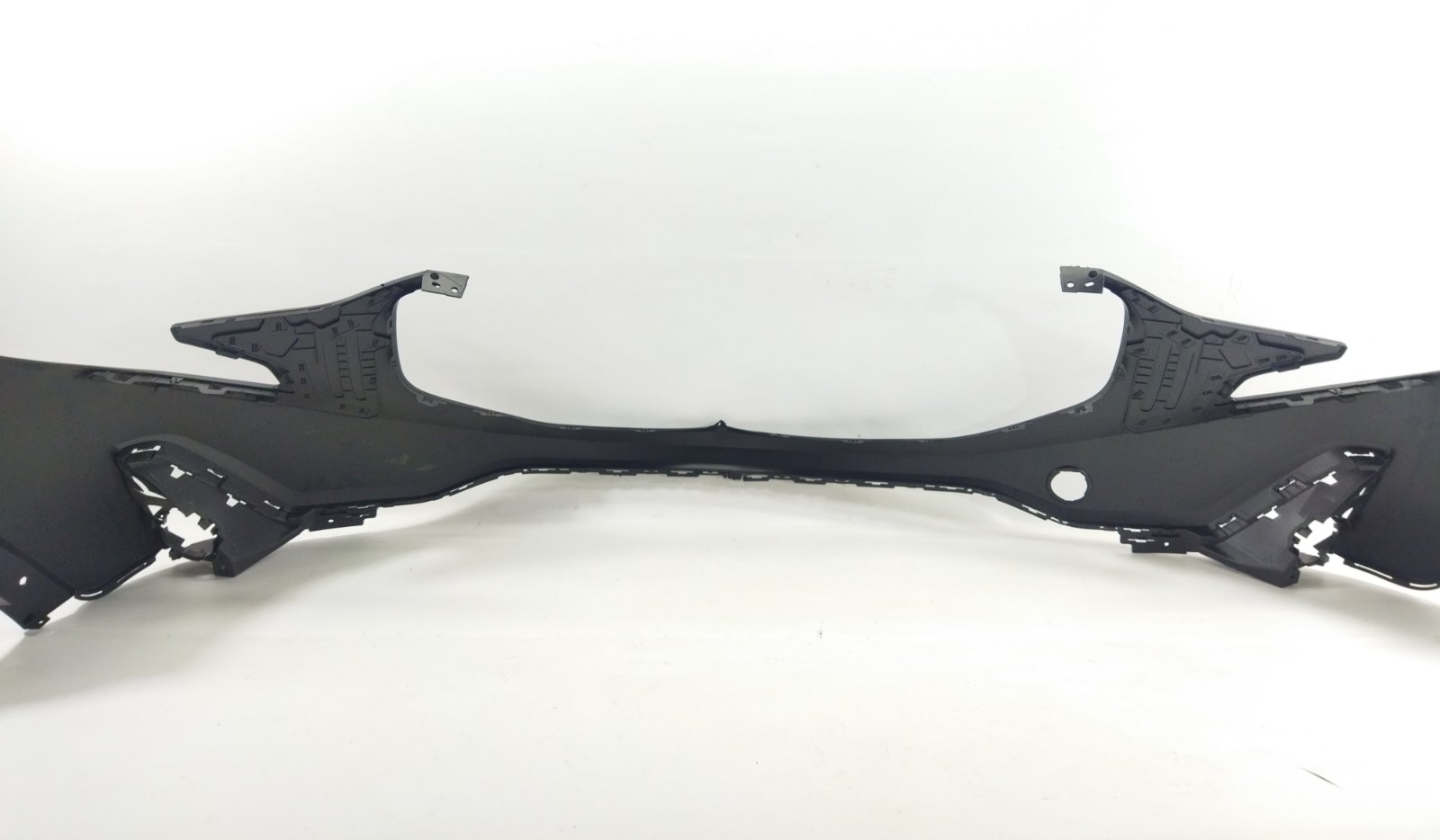 Передні бампери. Передній бампер верхній (зігнутий посередині) GMC Terrain 2018-2021 84418527 GMC Terrain