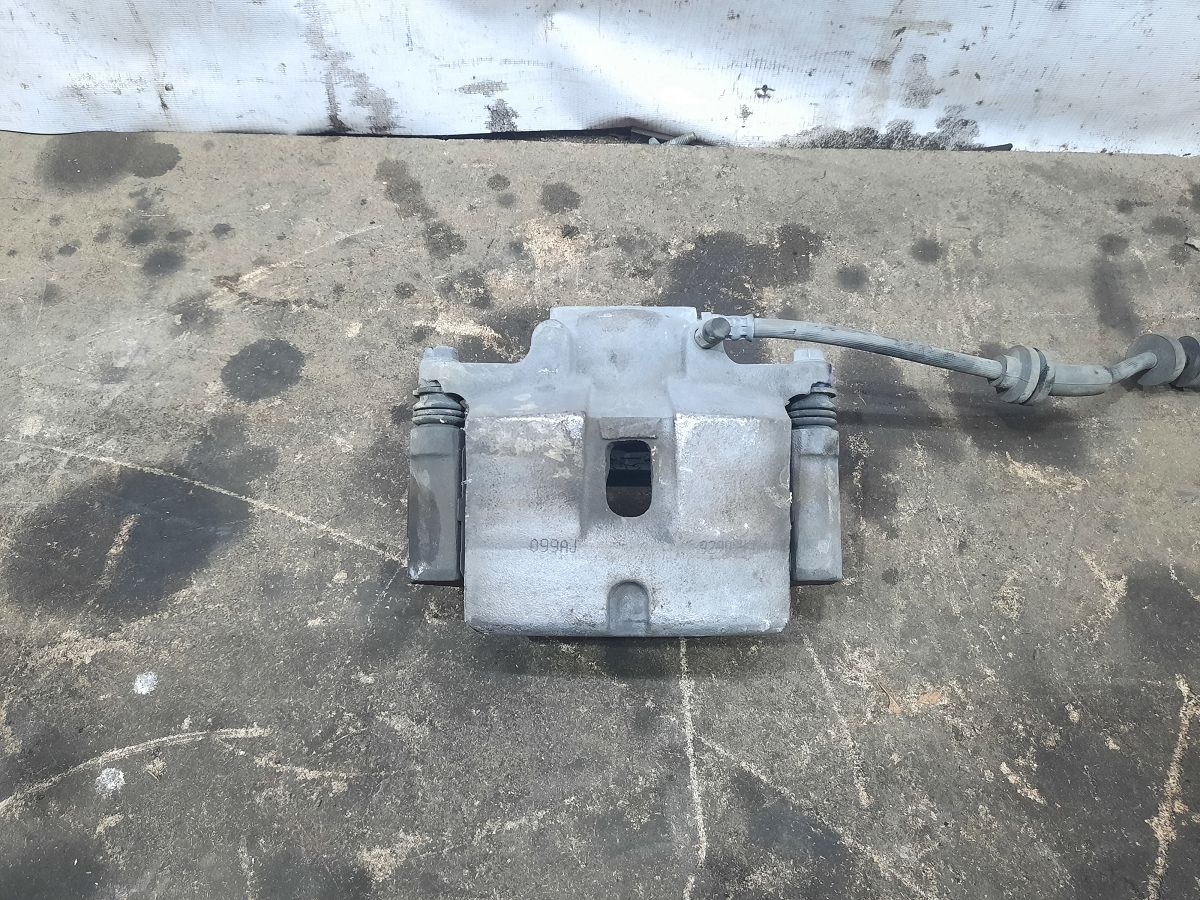 Dart Суппорт тормозной передний левый Dodge Dart 2013-2019 68160685AB Dodge Dart 14