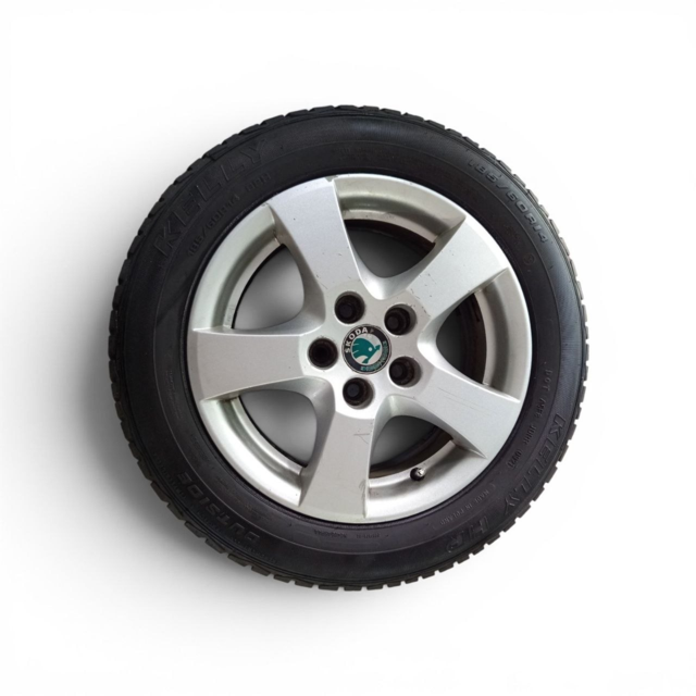 Эмблемы колёсного диска Диск колісний Skoda Fabia 185/60R14 2005-2008 6Y0601025P Skoda FABIA 5