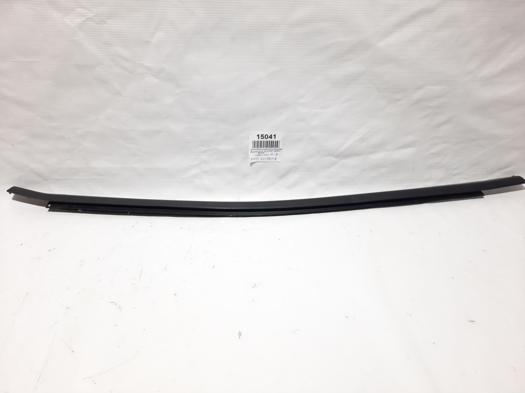 Focus Ущільнювальна гумка скла зовнішніх задніх лівих дверей Ford Focus 2012-2018 BM5Z5825861B Ford Focus 4