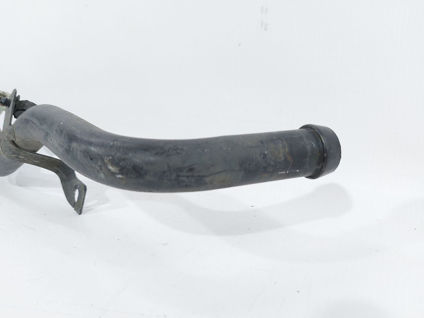 Dart Заливна горловина паливного бака Dodge Dart 2013-2019 68091428AB Dodge Dart 9