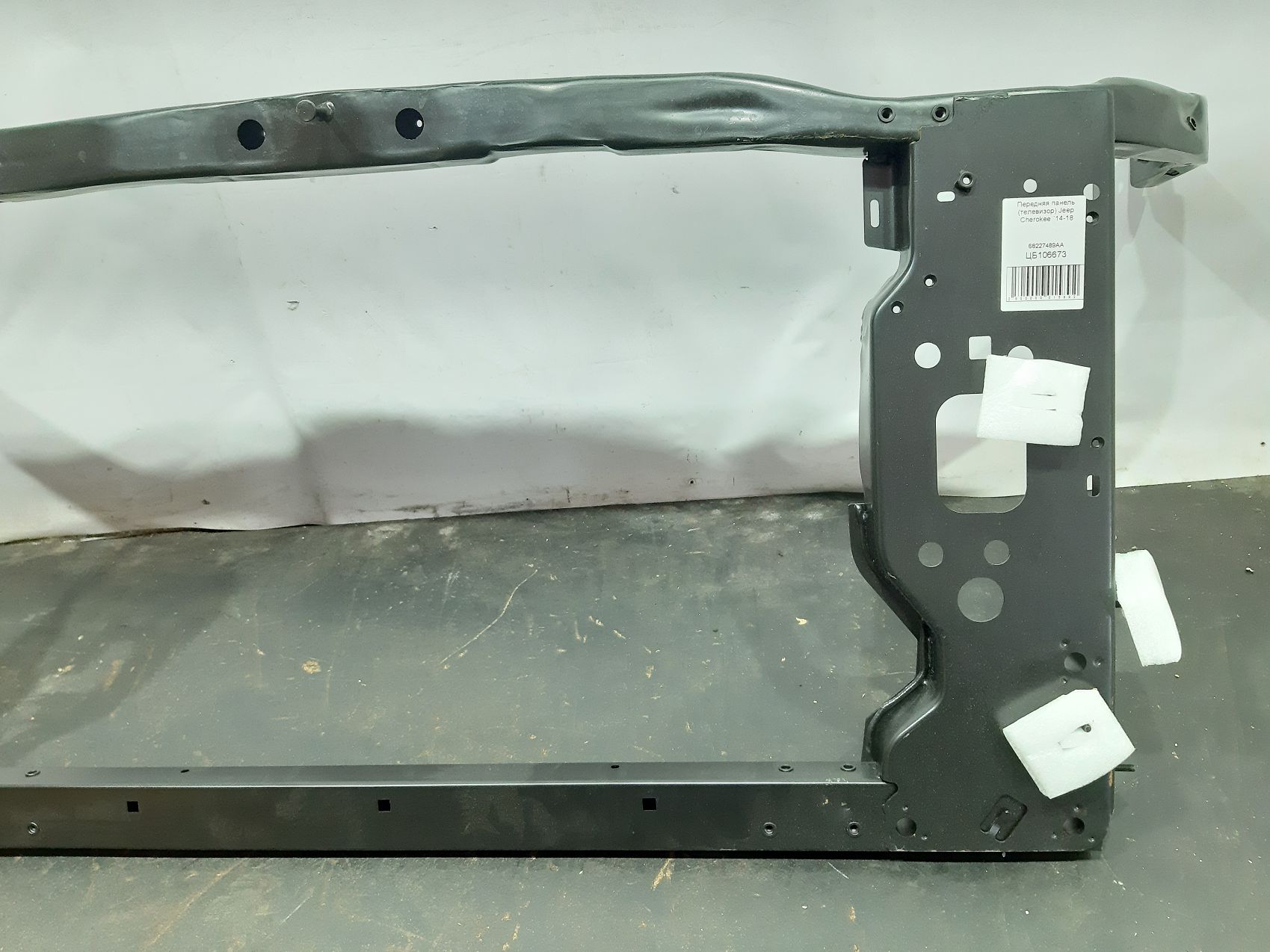  Передняя панель (телевизор) Jeep Cherokee `14-18 Jeep Cherokee 3