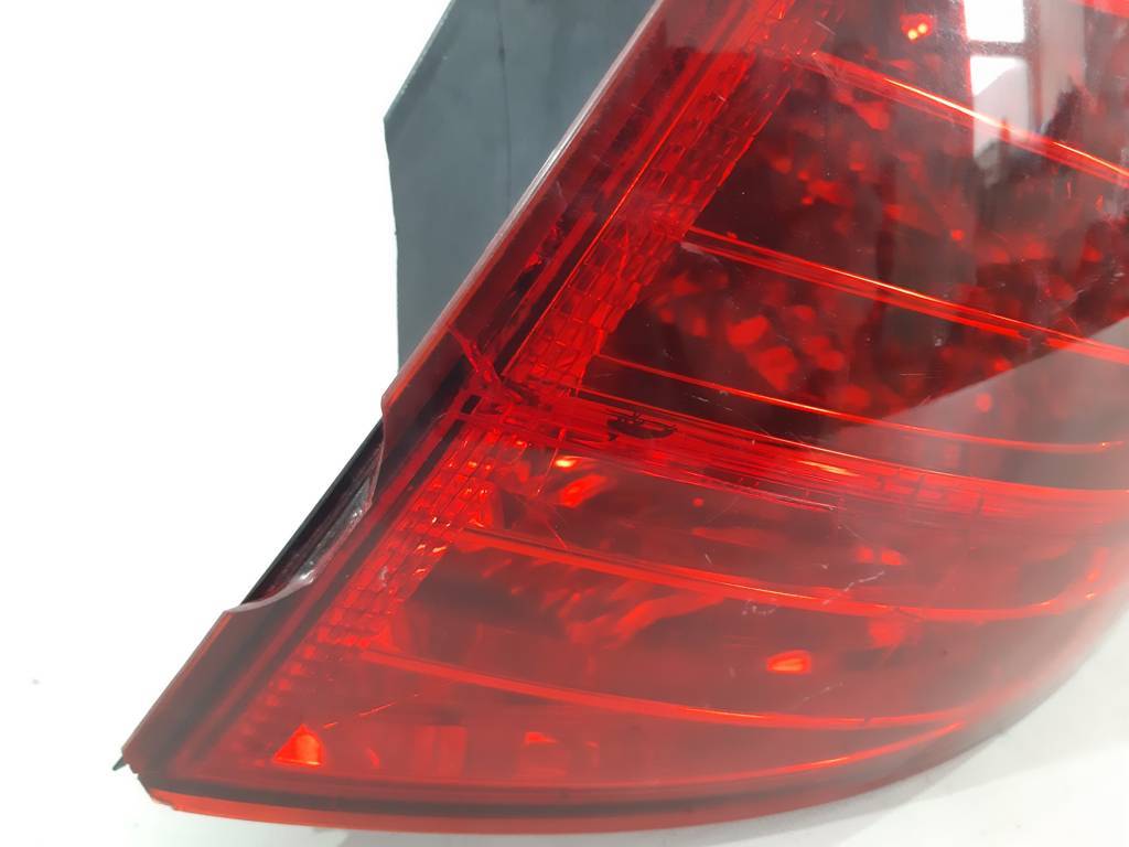 Optima Фонарь задний правый KOREA Kia Optima 2011-2013 924022T010 Kia Optima 2