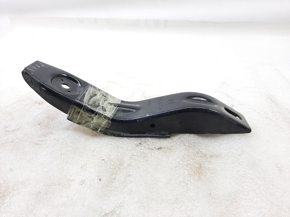 Ats Кронштейн задньої підвіски Cadillac ATS 2013-2016 84034727 Cadillac ATS 3 Ats Кронштейн задньої підвіски Cadillac ATS 2013-2016 84034727 Cadillac ATS 3