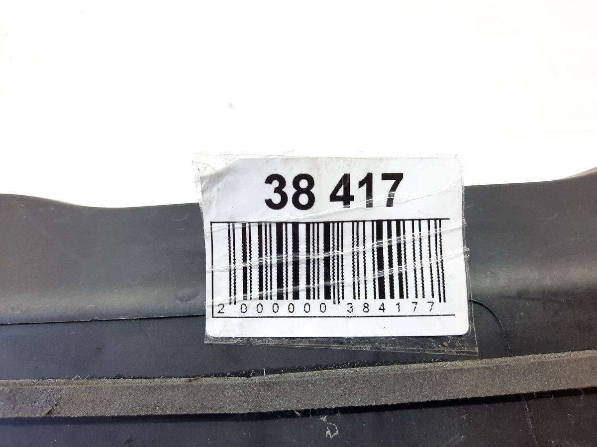 Malibu Накладка водостоку передня Chevrolet Malibu 2018 84752699 Chevrolet Malibu 10