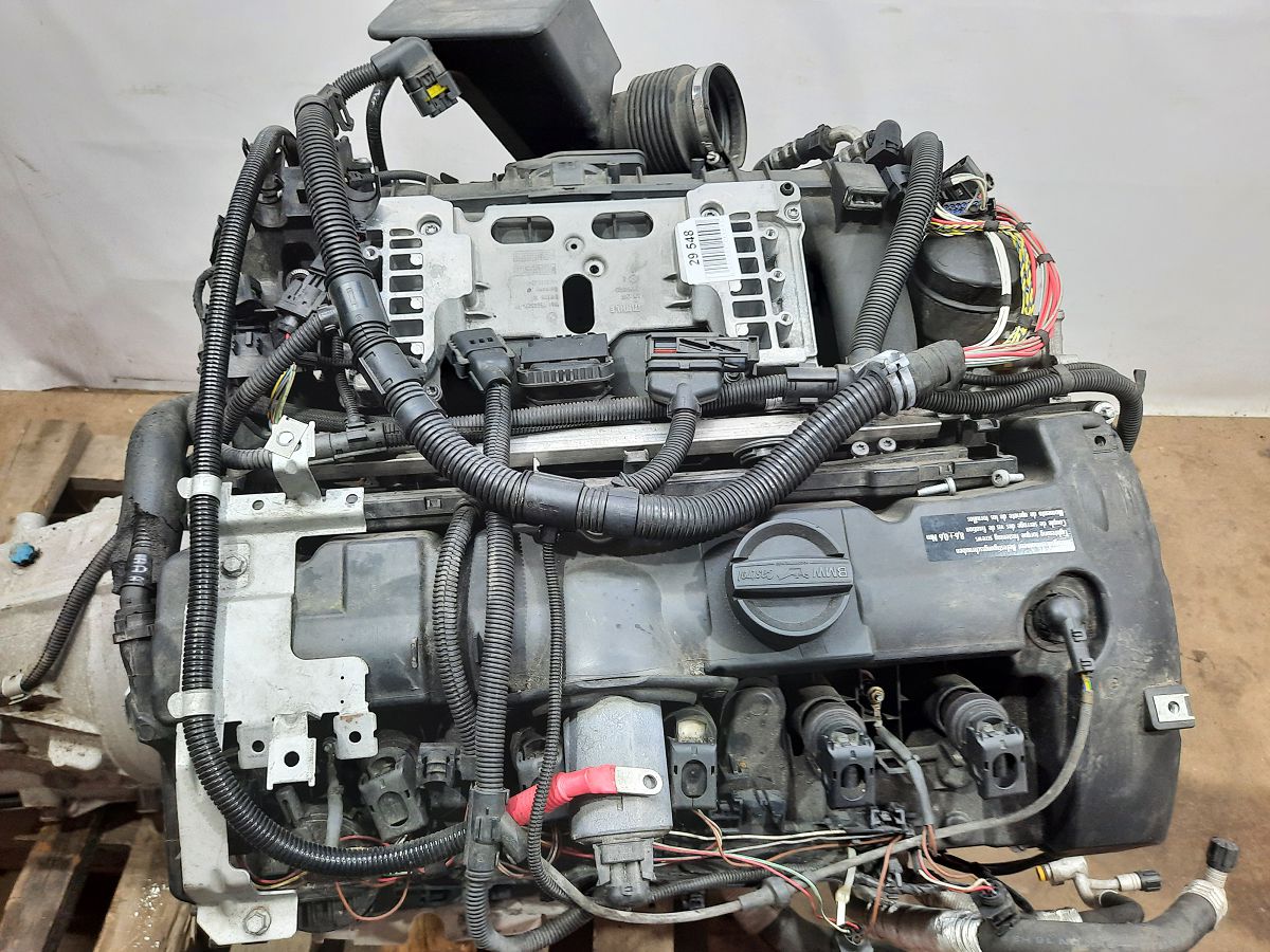 5 series Двигатель утоплен BMW 5 series 2011 N52F10300 BMW 5 series 25