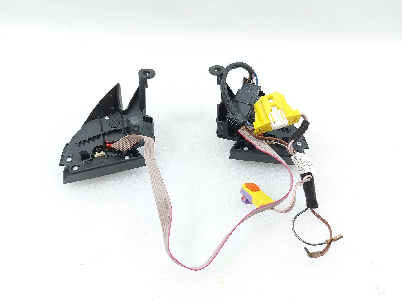 Passat cc Кнопки кермового колеса (к-кт) Volkswagen Passat CC 2010-2017 5K0998537B Volkswagen Passat CC 4