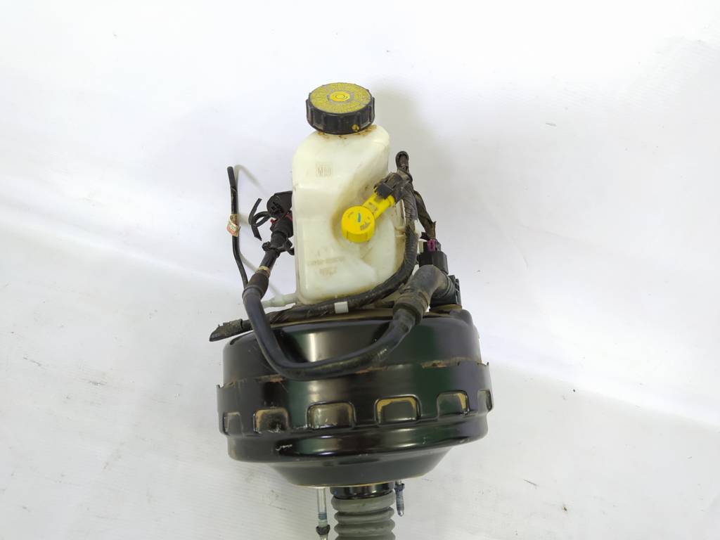 Malibu Головний гальмівний циліндр Chevrolet Malibu 2010-2017 22908218 Chevrolet Malibu 4