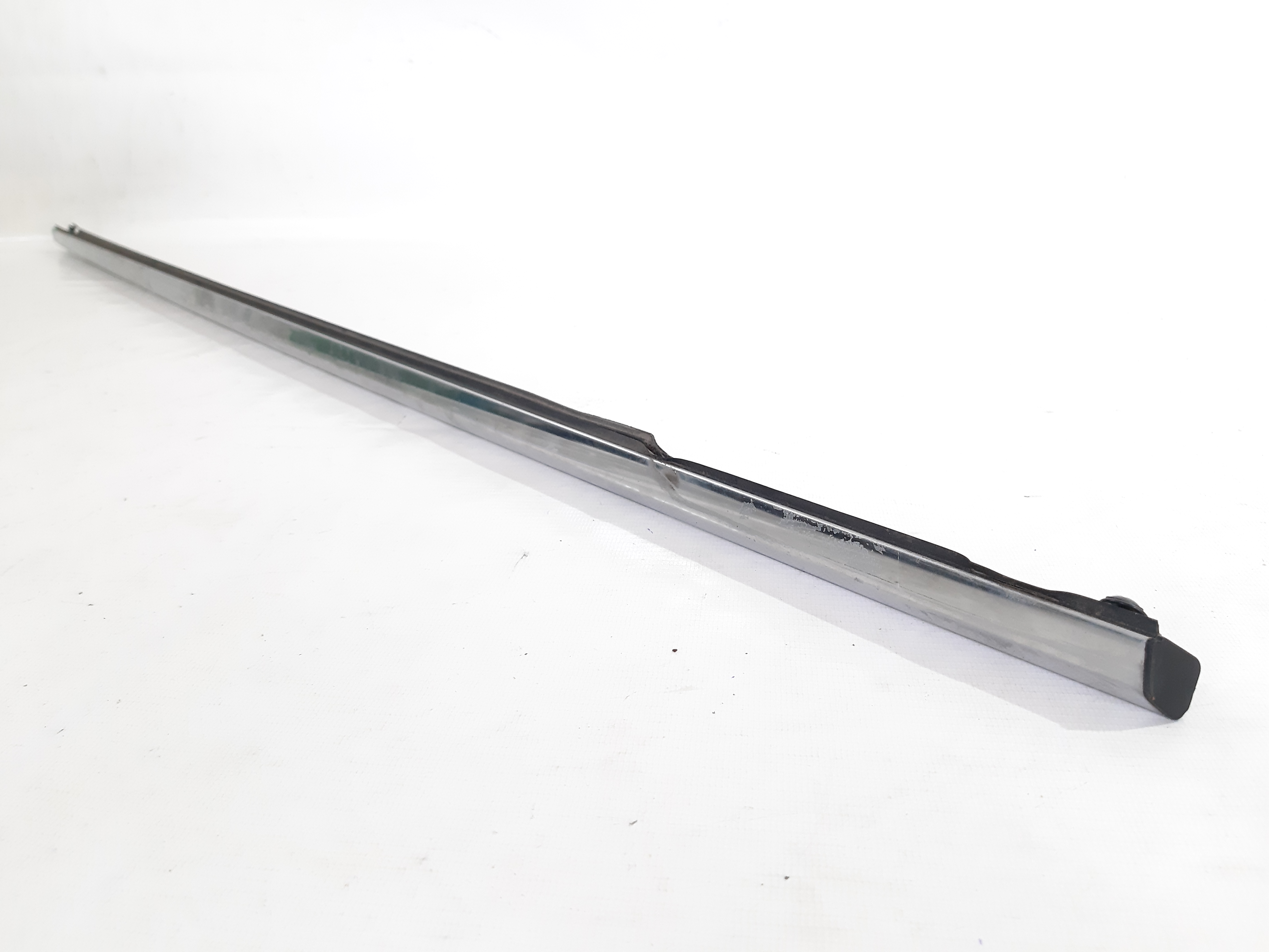 Sonata Ущільнювач скла (молдинг) двері передньої правої зовнішній Hyundai Sonata 2011-2015 822203S000 Hyundai Sonata 11 Sonata Ущільнювач скла (молдинг) двері передньої правої зовнішній Hyundai Sonata 2011-2015 822203S000 Hyundai Sonata 11