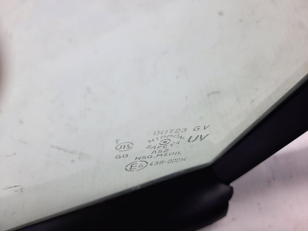 5 Двері передньої правої Mazda 5 2006-2015 C23558661A Mazda 5 6