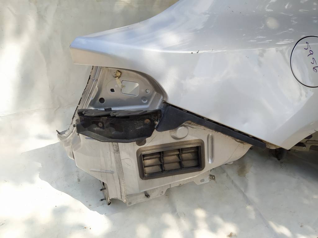 Dart Чверть задня права Dodge Dart 2013-2019 68158888AB Dodge Dart 11