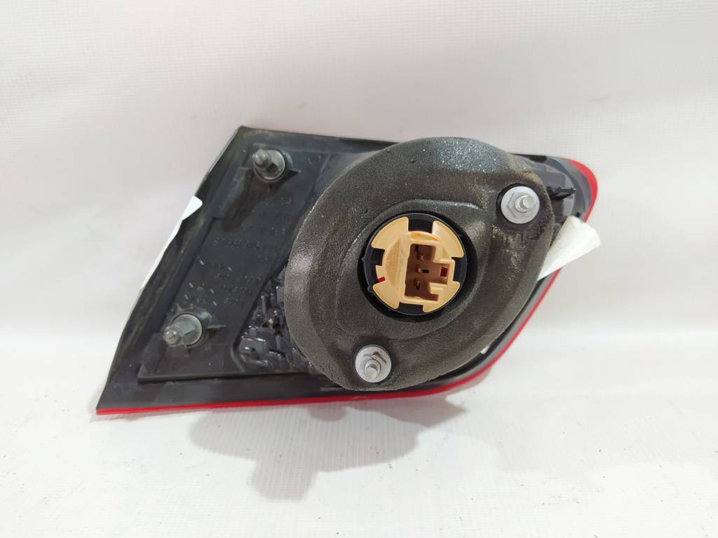 Legacy Фонарь крышки багажника левый Subaru Legacy 2010-2014 84912AJ03A Subaru Legacy 11