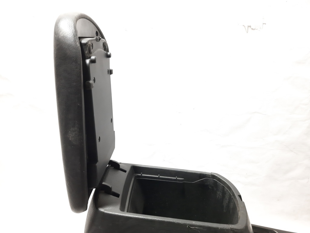 Forte Консоль центральна Kia Forte 2014-2018 84611A7000WK Kia Forte 5 Forte Консоль центральна Kia Forte 2014-2018 84611A7000WK Kia Forte 5