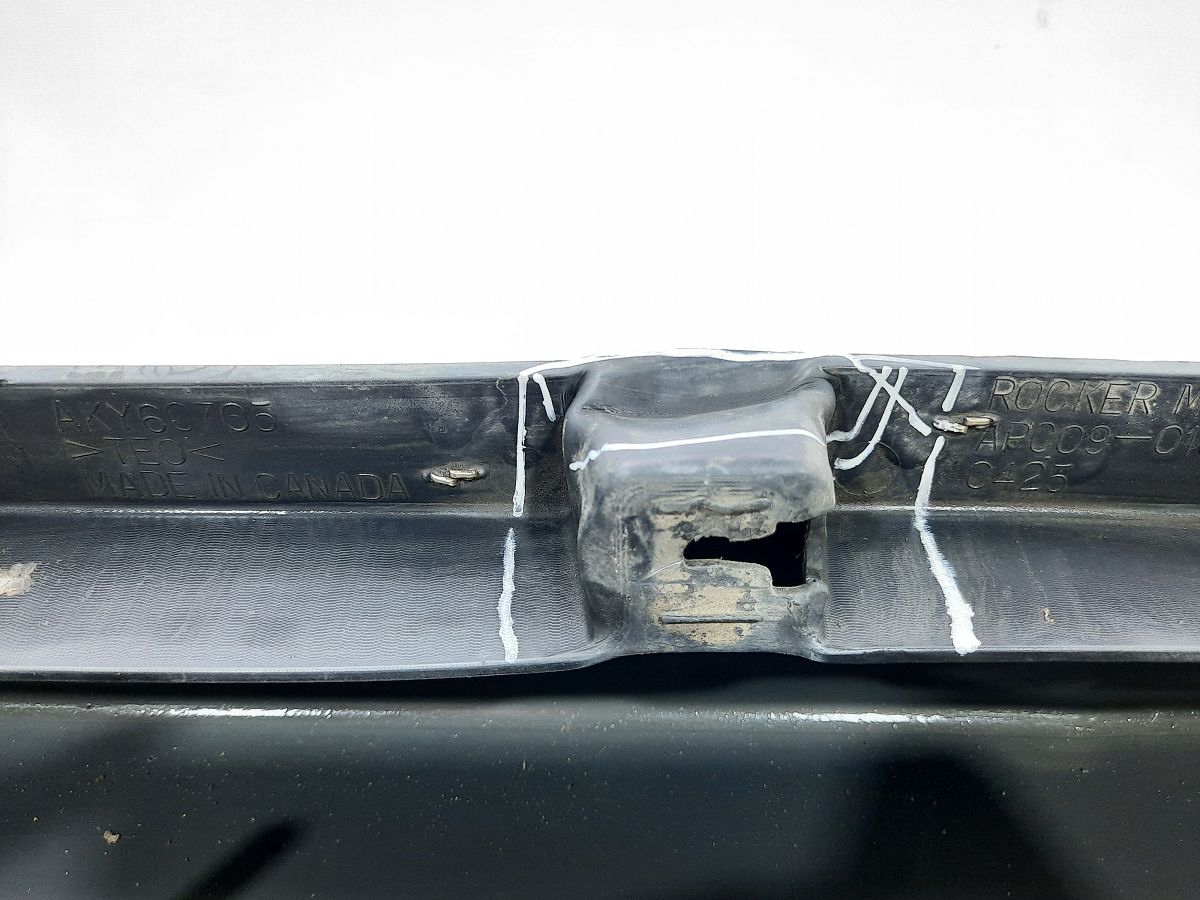 Volt Поріг правий (пластик) Chevrolet Volt 2011-2015 22810846 Chevrolet Volt 12