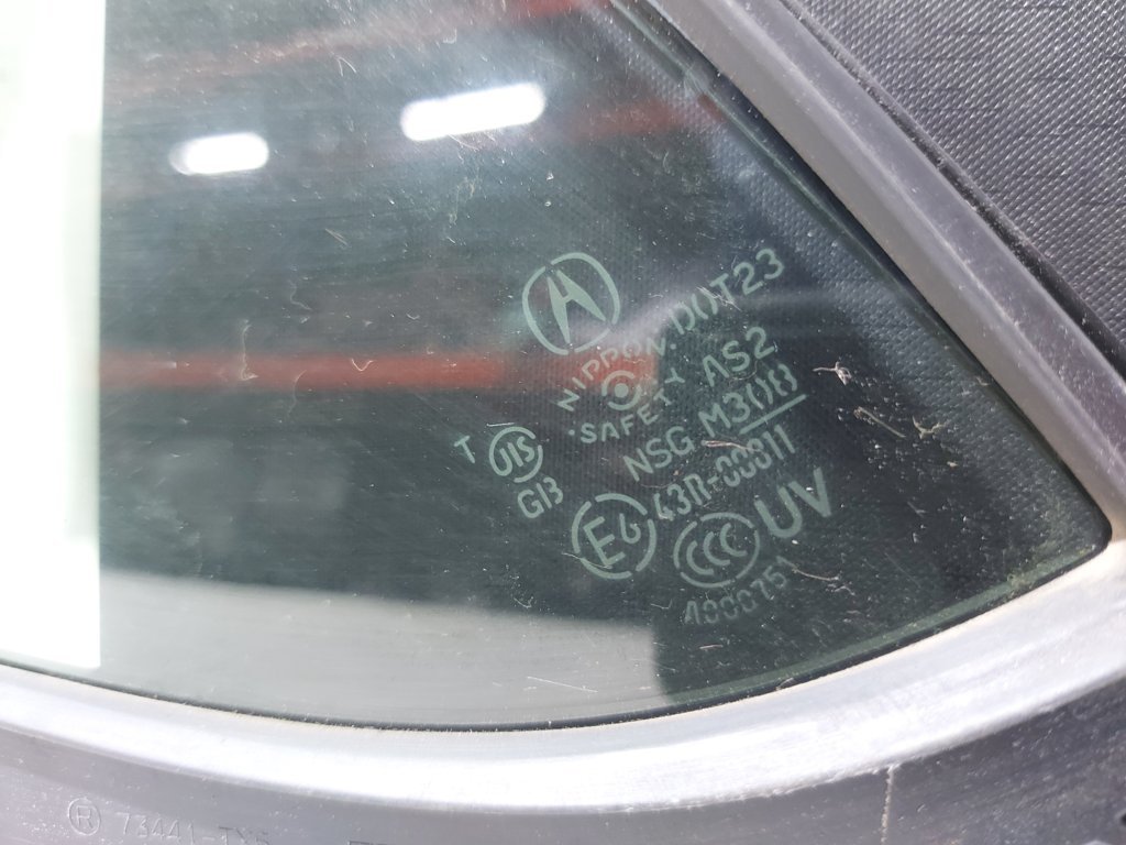 Ilx Скло (кватирка) двері задньої правої Acura ILX 2013-2020 73441TX6A01 Acura ILX 2