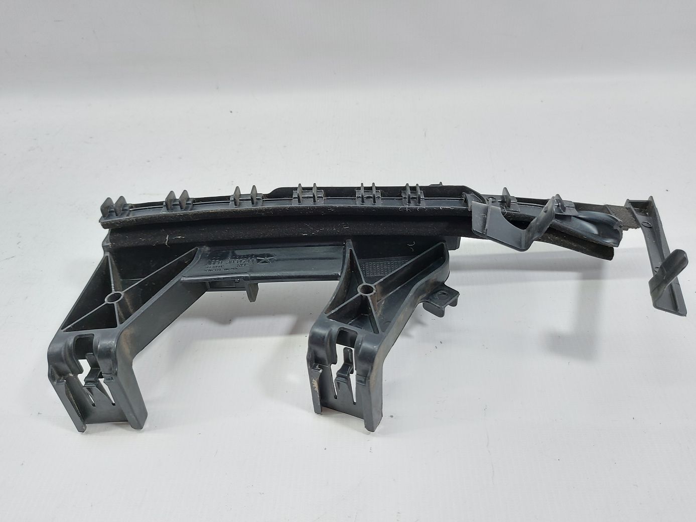 200 Кронштейн замку двері передньої правої (з санкою) Chrysler 200 2015-2017 68249028AA Chrysler 200 3