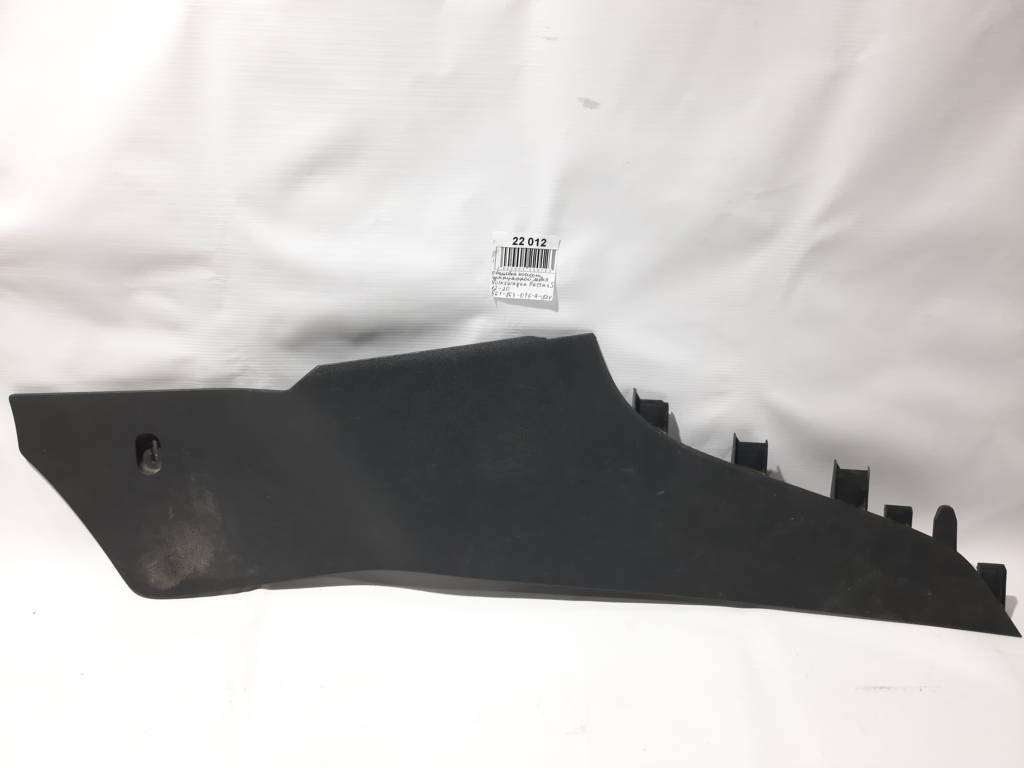 Passat s. Обшивка центральної консолі ліва Volkswagen Passat S 2012-2020 561863045A82V Volkswagen Passat S