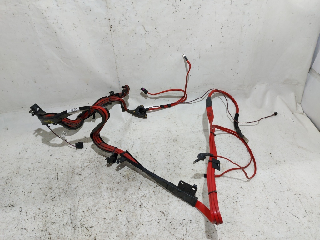 5 series. Плюсовий провід (магістральний) BMW 5 series 2011-2019 61129348286 BMW 5 series