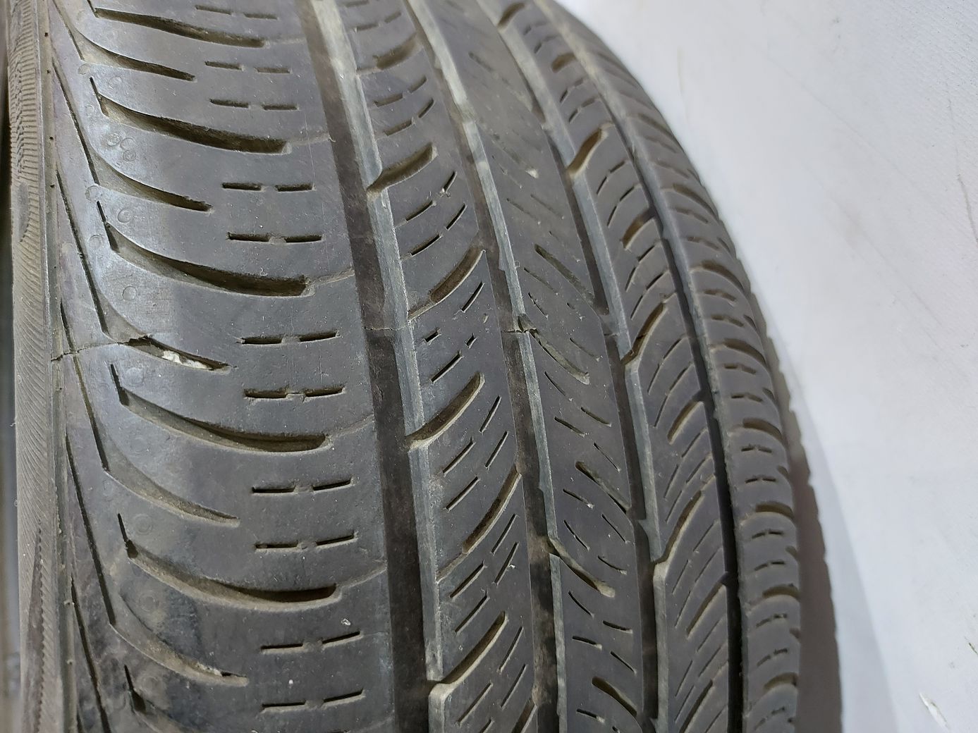  Резина Continental Contipro contact 215/50R17 4