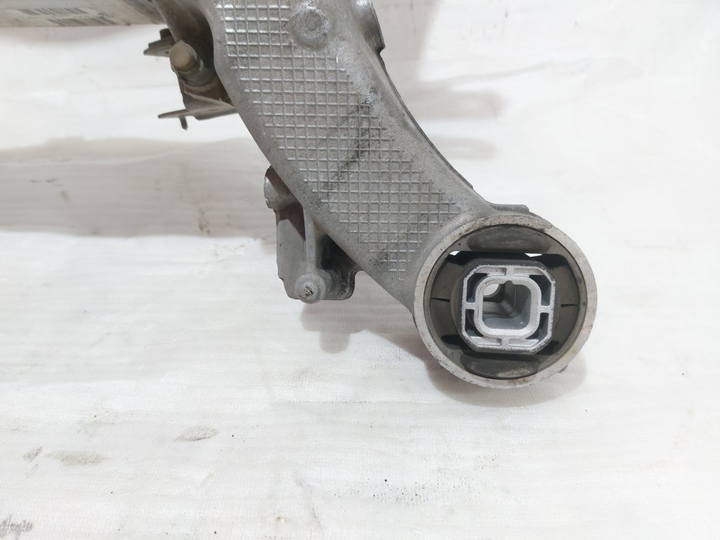 7 series Підрамник задній BMW 7 2010-2012 33316794666 BMW 7 4