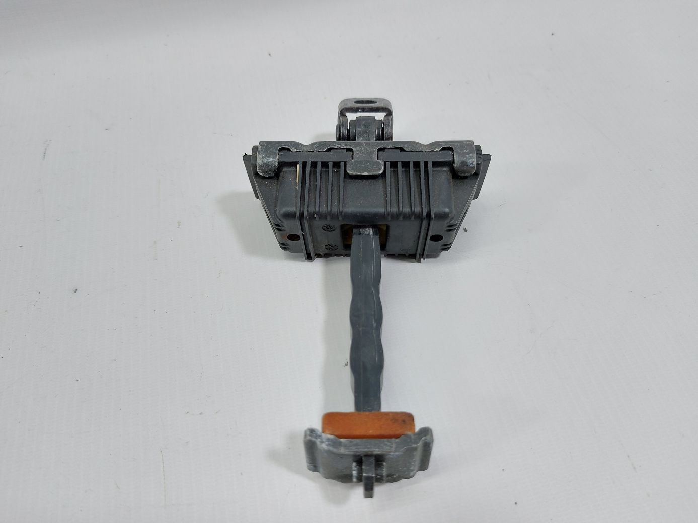 328i xdrive. Обмежувач дверей передньої лівої BMW 328i xDrive 2007-2012 51217259243 BMW 328i xDrive 328i xdrive. Обмежувач дверей передньої лівої BMW 328i xDrive 2007-2012 51217259243 BMW 328i xDrive