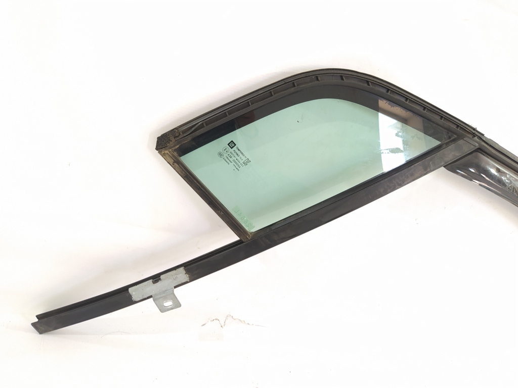Trax Стекло (форточка) двери передней левой Chevrolet Trax 2015-2021 94518427 Chevrolet Trax 5