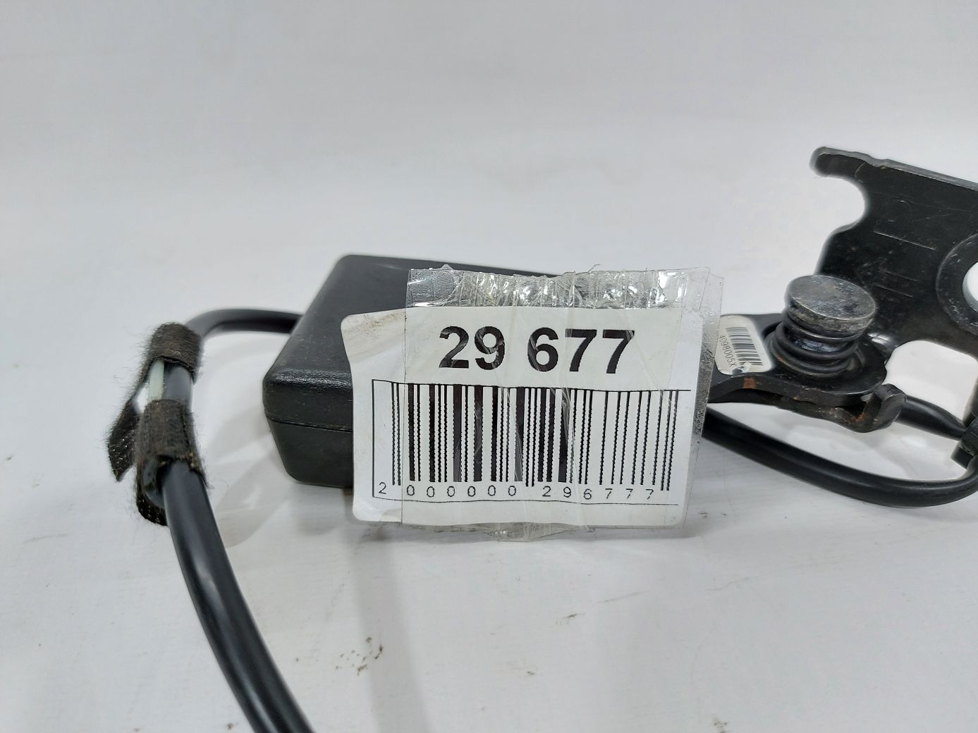 Volt Замок ремня безпеки задній правий Chevrolet Volt 2013-2015 19299674 Chevrolet Volt 4