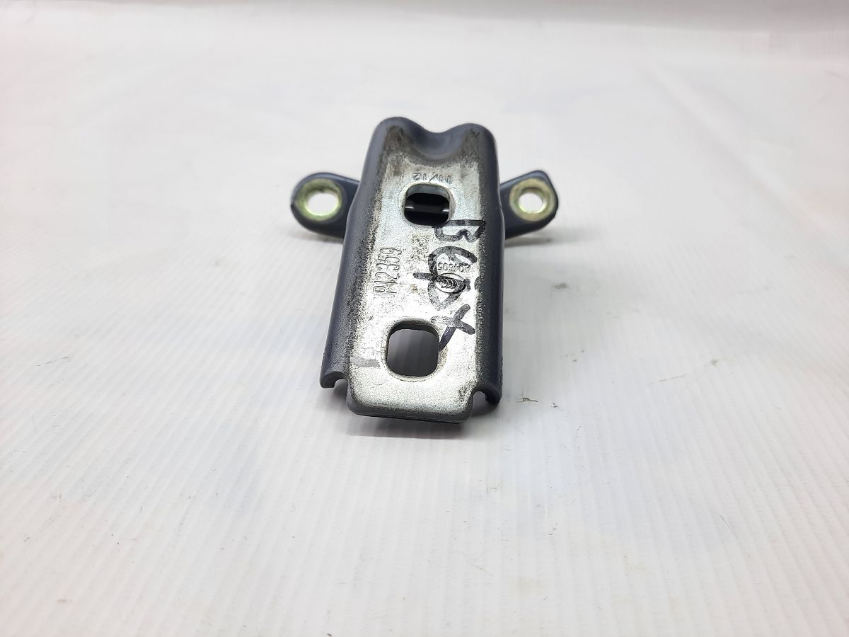 Cruze Петля двери передней правой верхняя Chevrolet Cruze 2005-2021 13501711 Chevrolet Cruze 2