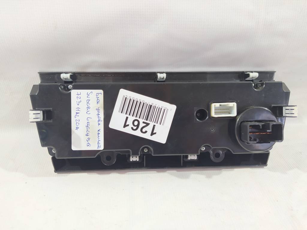 Legacy Блок управления климатом Subaru Legacy 2015-2019 72311AL20A Subaru Legacy 3