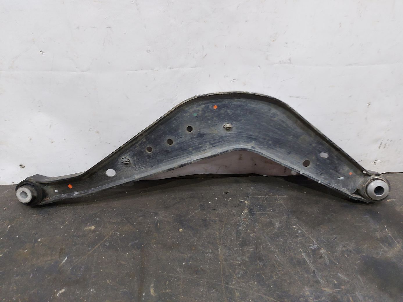 Malibu Важіль задній правий верхній Chevrolet Malibu 2016-2021 84149392 Chevrolet Malibu 7