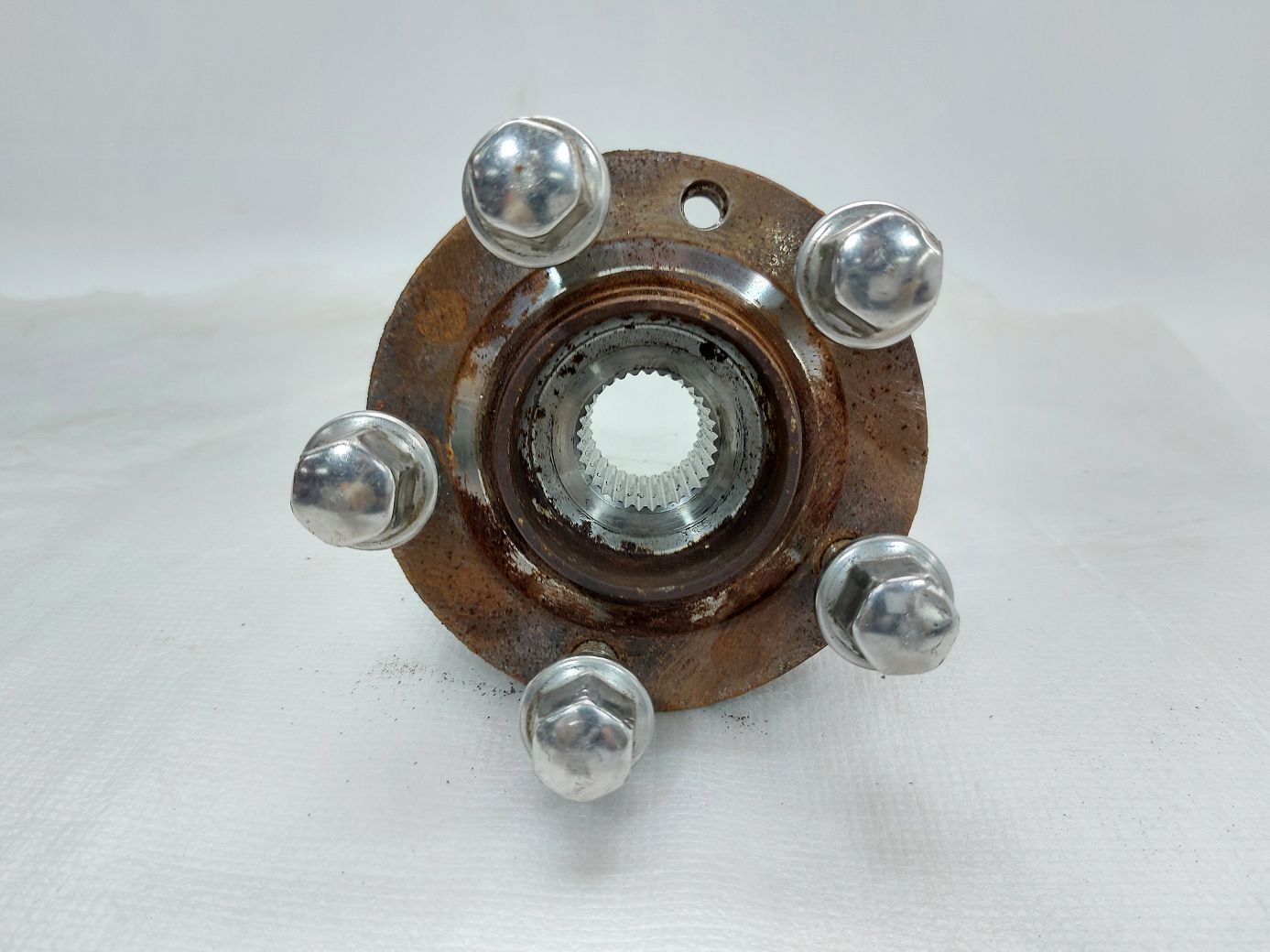 200 limited Ступиця задня ліва/права Chrysler 200 Limited 2015-2017 68155868AB Chrysler 200 Limited 32