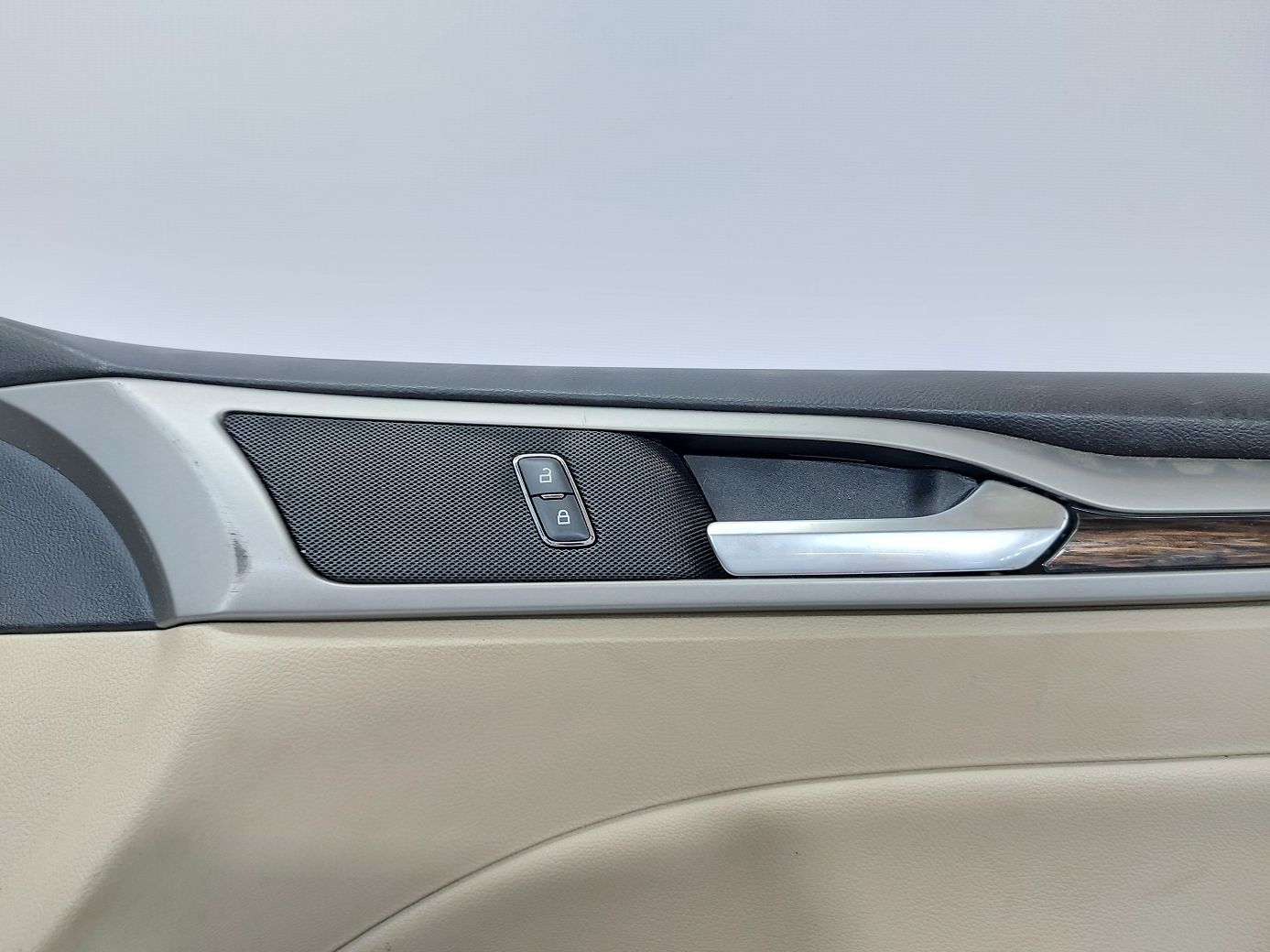 Fusion hybrid Карта двери передней правой Ford Fusion Hybrid 2013-2014 DS7Z5423942NA Ford Fusion Hybrid 2