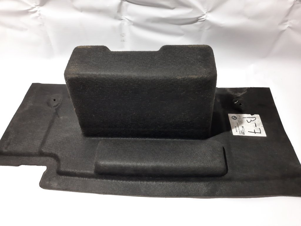 7 series Обшивка бардачка багажника BMW 7 2012 9116124 BMW 7 4