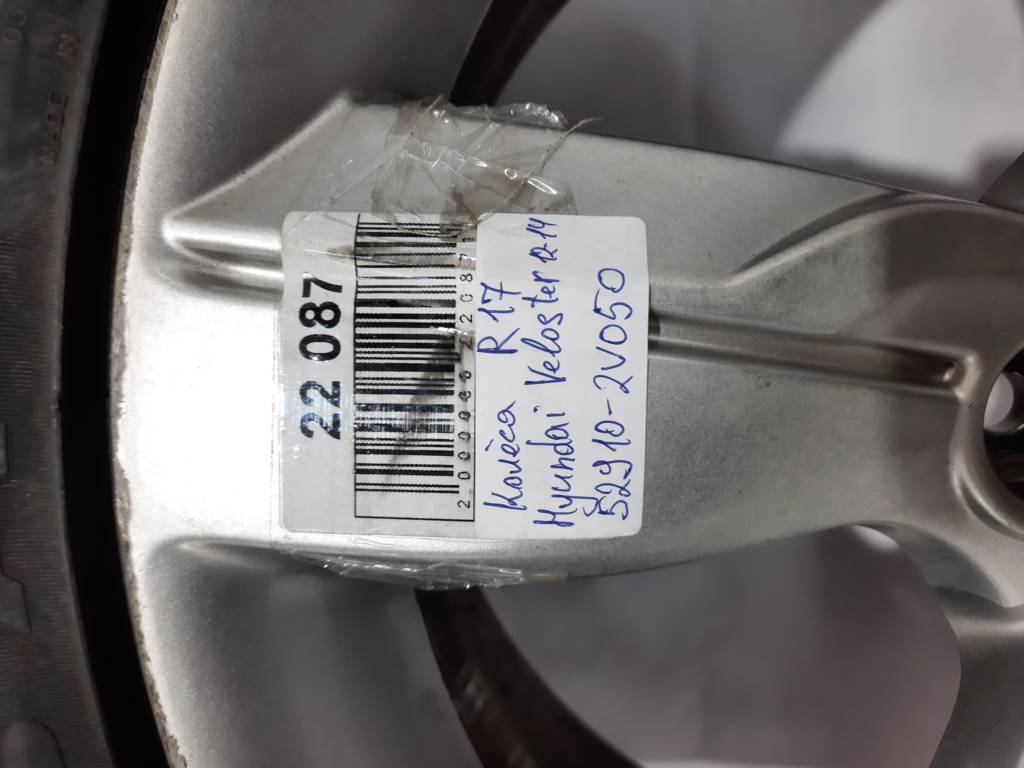 Veloster Колеса R17 Hyundai Veloster 2012-2014 529102V050 Hyundai Veloster 15