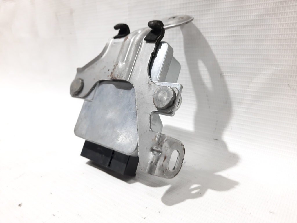 3 Блок управління паливною системою Mazda 3 2013-2019 PE0218561 Mazda 3 10