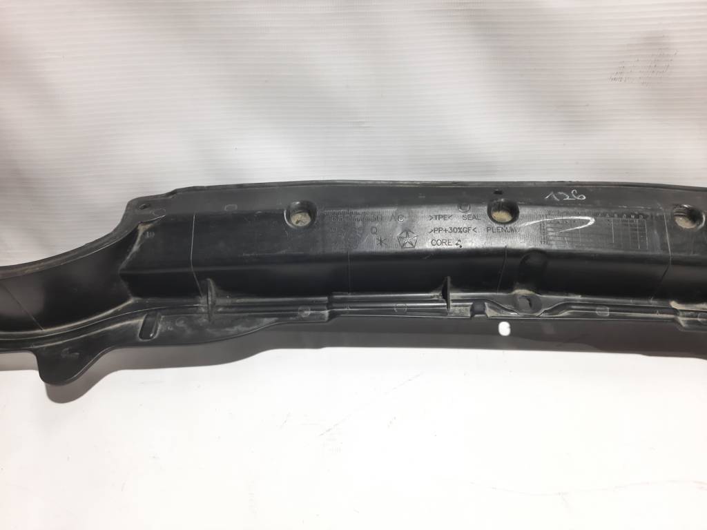 Dart Накладка центральної панелі (дефлектор) Dodge Dart 2013-2019 68087530AC Dodge Dart 3