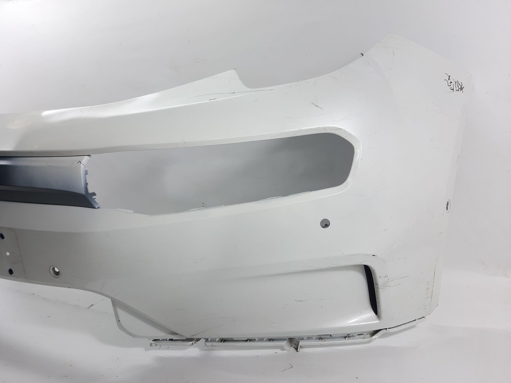 Передні бампери Бампер передній Zeekr 1 2022 8892500363C16 24