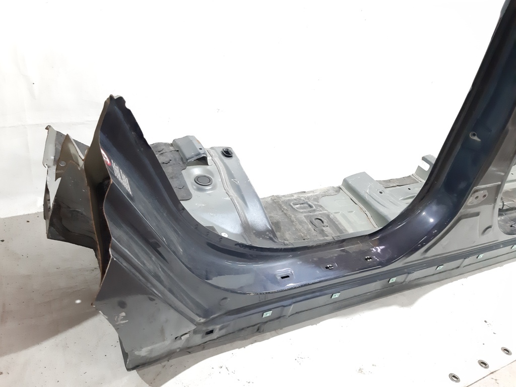 Cadenza Стойка центральная с порогом(метал) правая Kia CADENZA 2014-2016 714023RB30 Kia CADENZA 7