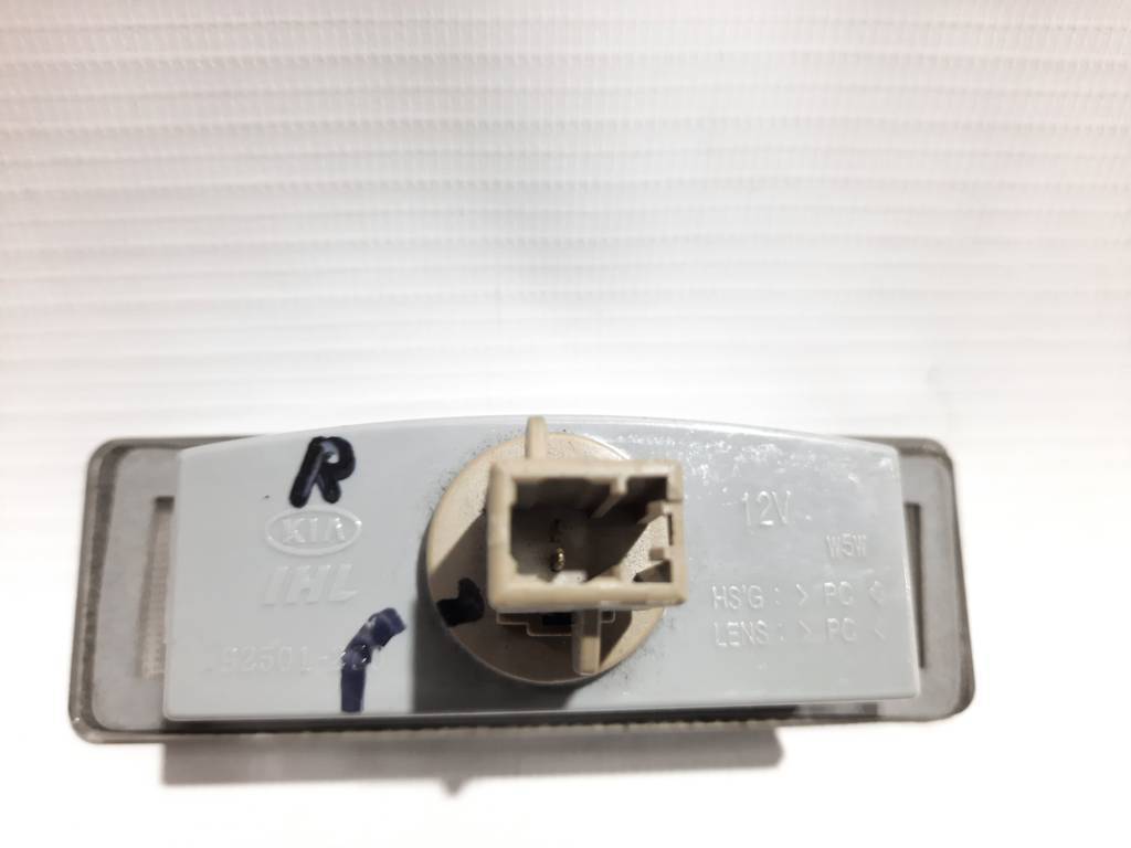 Cadenza Ліхтар підсвічування номера задній лівий/правий Kia CADENZA 2006-2016 925012G000 Kia CADENZA 3 Cadenza Ліхтар підсвічування номера задній лівий/правий Kia CADENZA 2006-2016 925012G000 Kia CADENZA 3