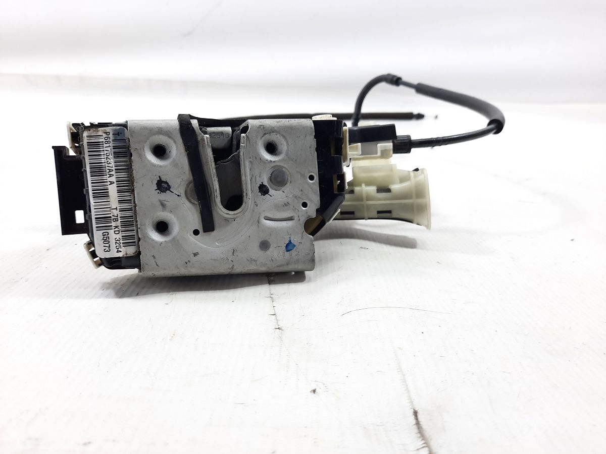 Dart Замок двери задней левой Dodge Dart 2013-2019 68175237AA Dodge Dart 3