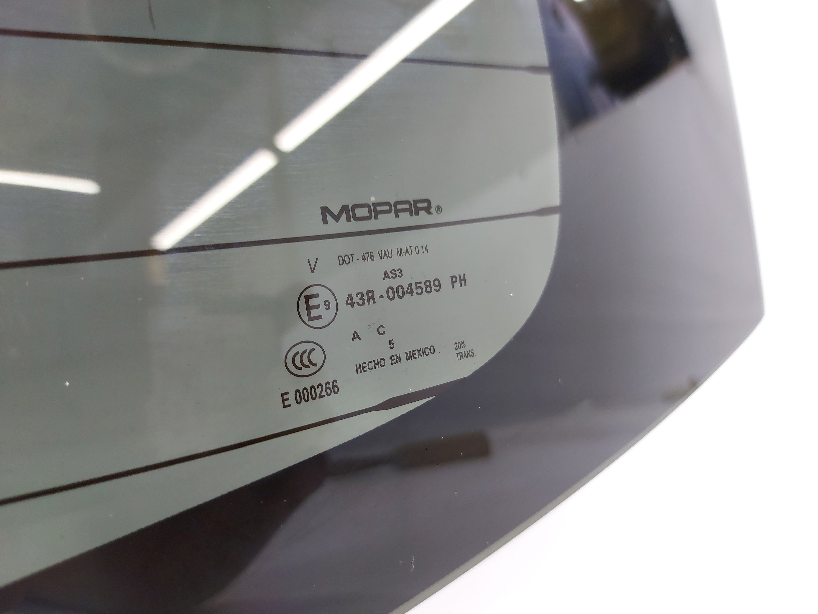 Journey Скло кришки багажника Dodge Journey 2009-2019 5178053AE Dodge Journey 3