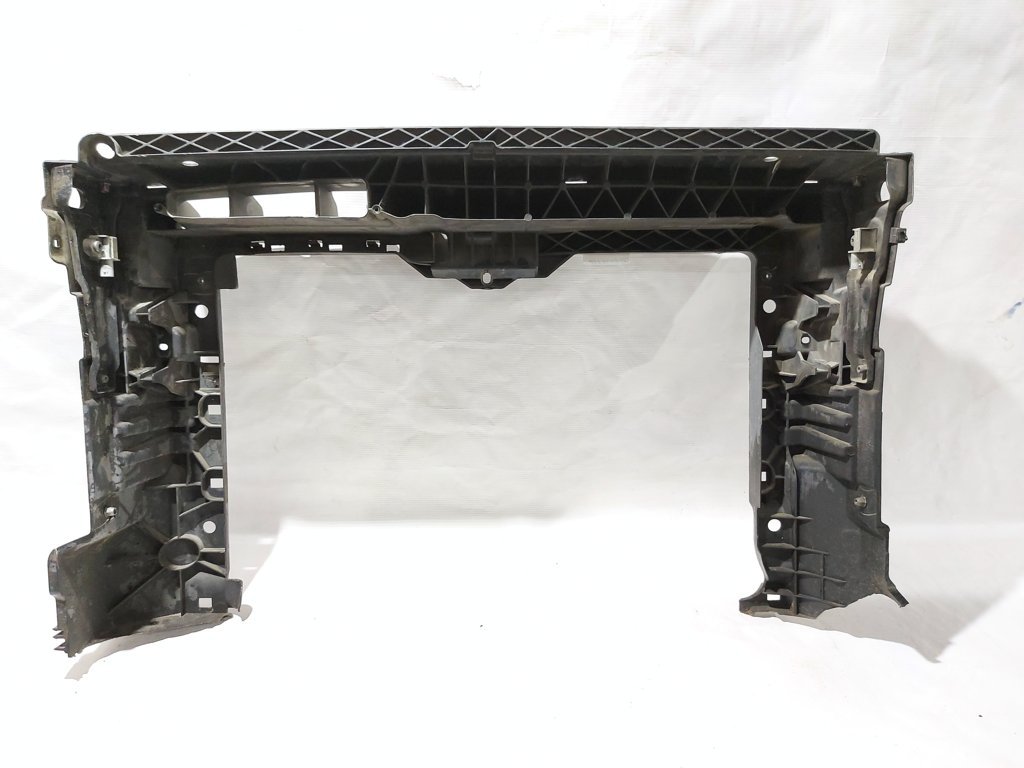 Passat s ТБ радіатора (зламаний) Volkswagen Passat S 2012-2015 561805588B9B9 Volkswagen Passat S 13